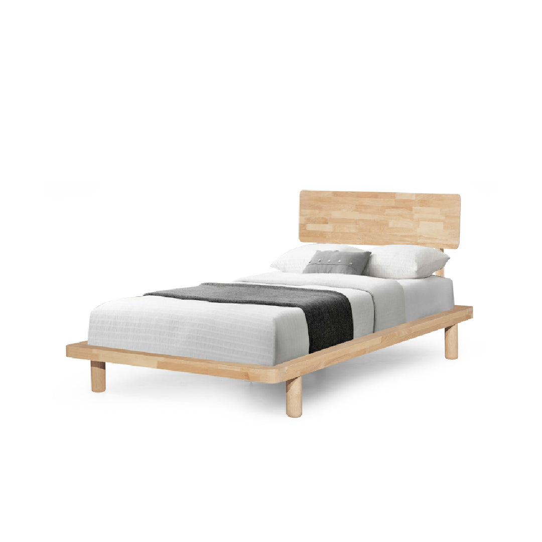 LIVIE Bed (Natural)